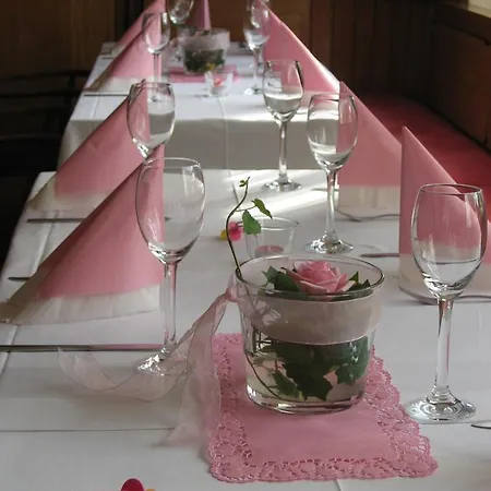 Zur Post Mini-hôtel Schörfling