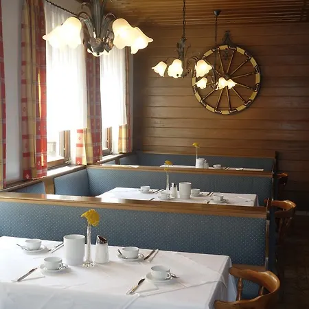 Zur Post Mini-hôtel Schörfling
