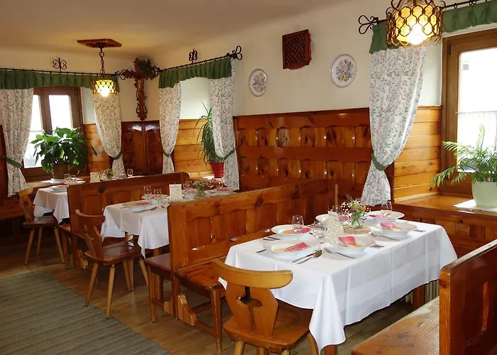 Zur Post * Schörfling